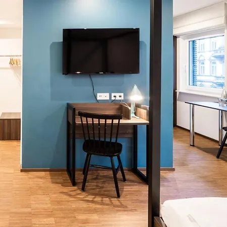 Nomad Serviced-apartments Aparthotel *