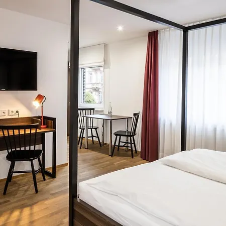 Nomad Serviced-apartments *