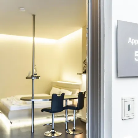 Nomad Serviced-apartments Apartahotel *